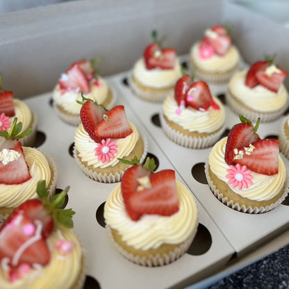 Strawberries & Cream Cupcakes